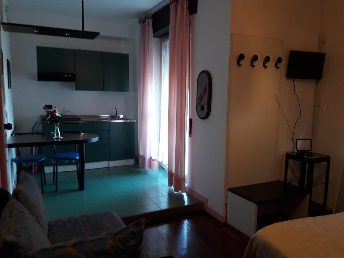 Albergo Piccadilly Medolago Exterior foto