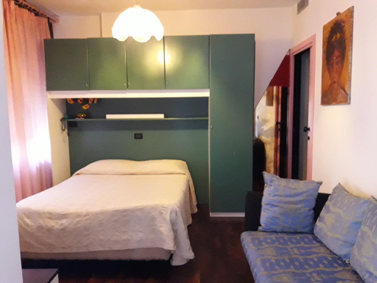 Albergo Piccadilly Medolago Exterior foto